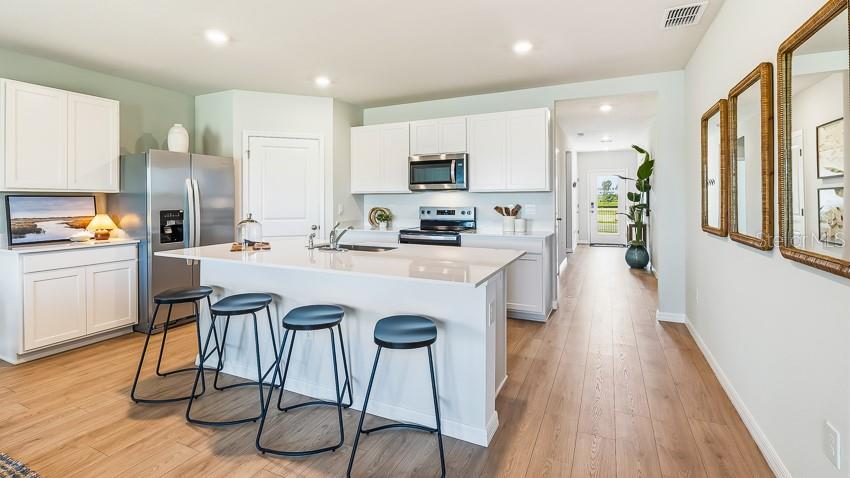 10919 Rabbit Grove Trl Property Photo 3