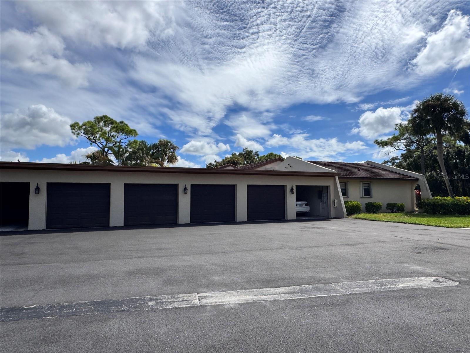 3625 Longmeadow #40 Property Photo 28