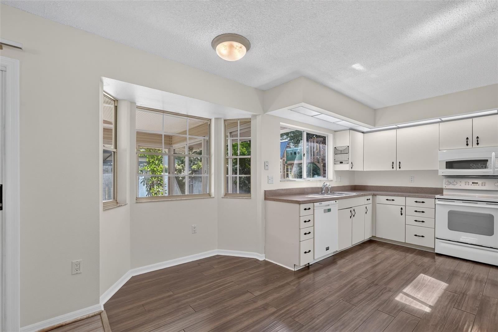 6812 Arbor Oaks Dr Property Photo 22