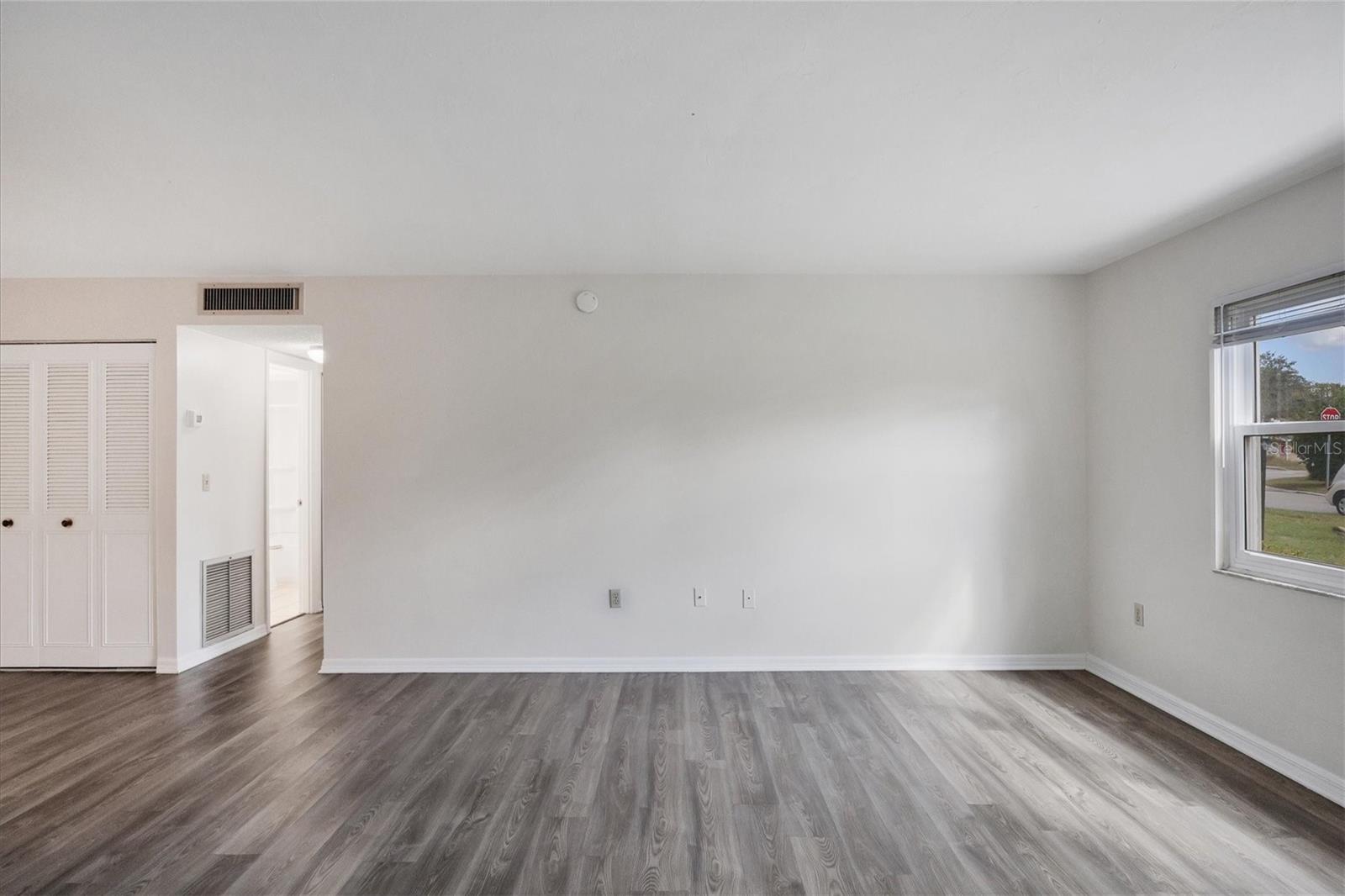 5800 Hollywood Blvd #312 Property Photo 5