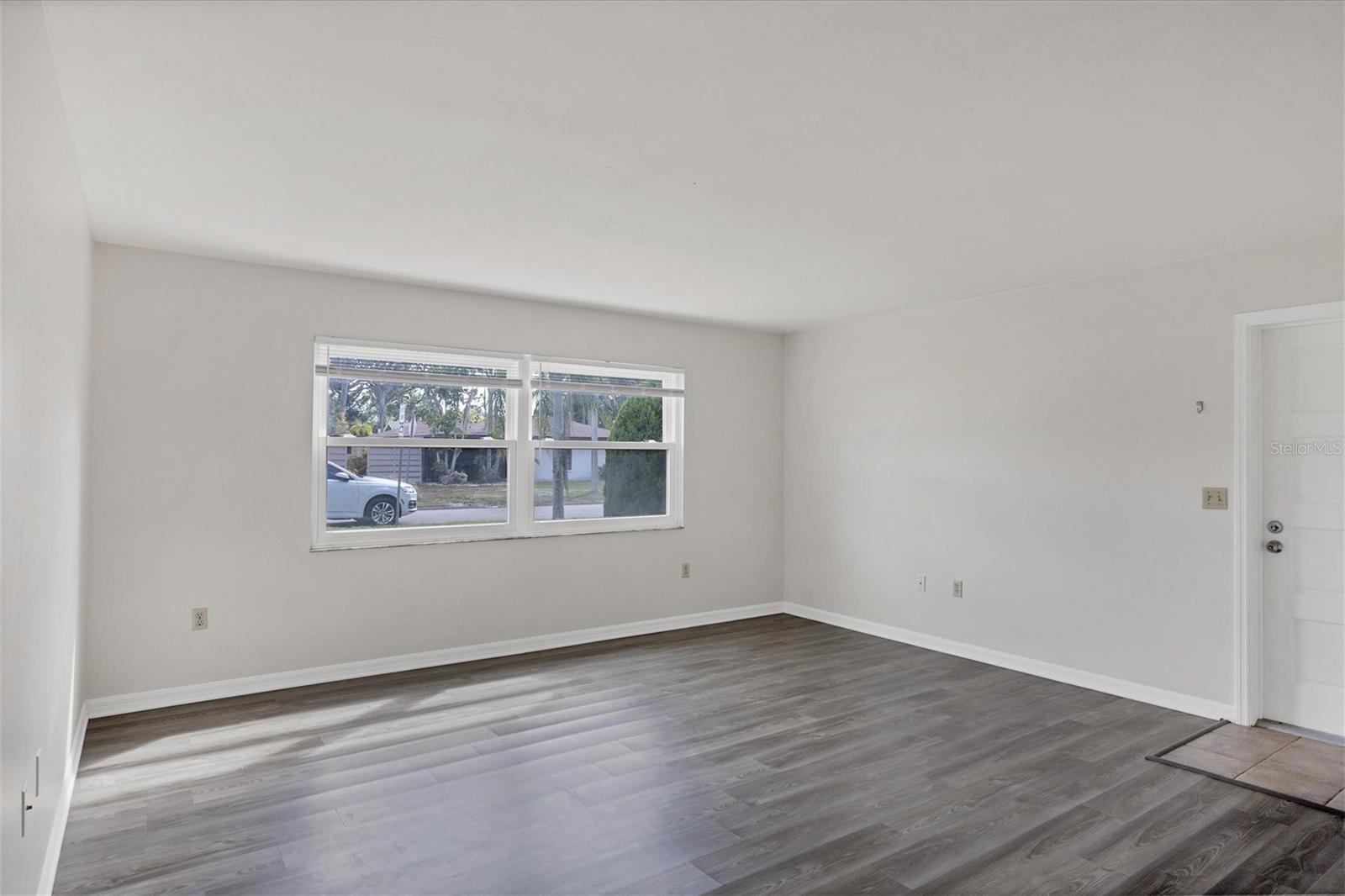 5800 Hollywood Blvd #312 Property Photo 6