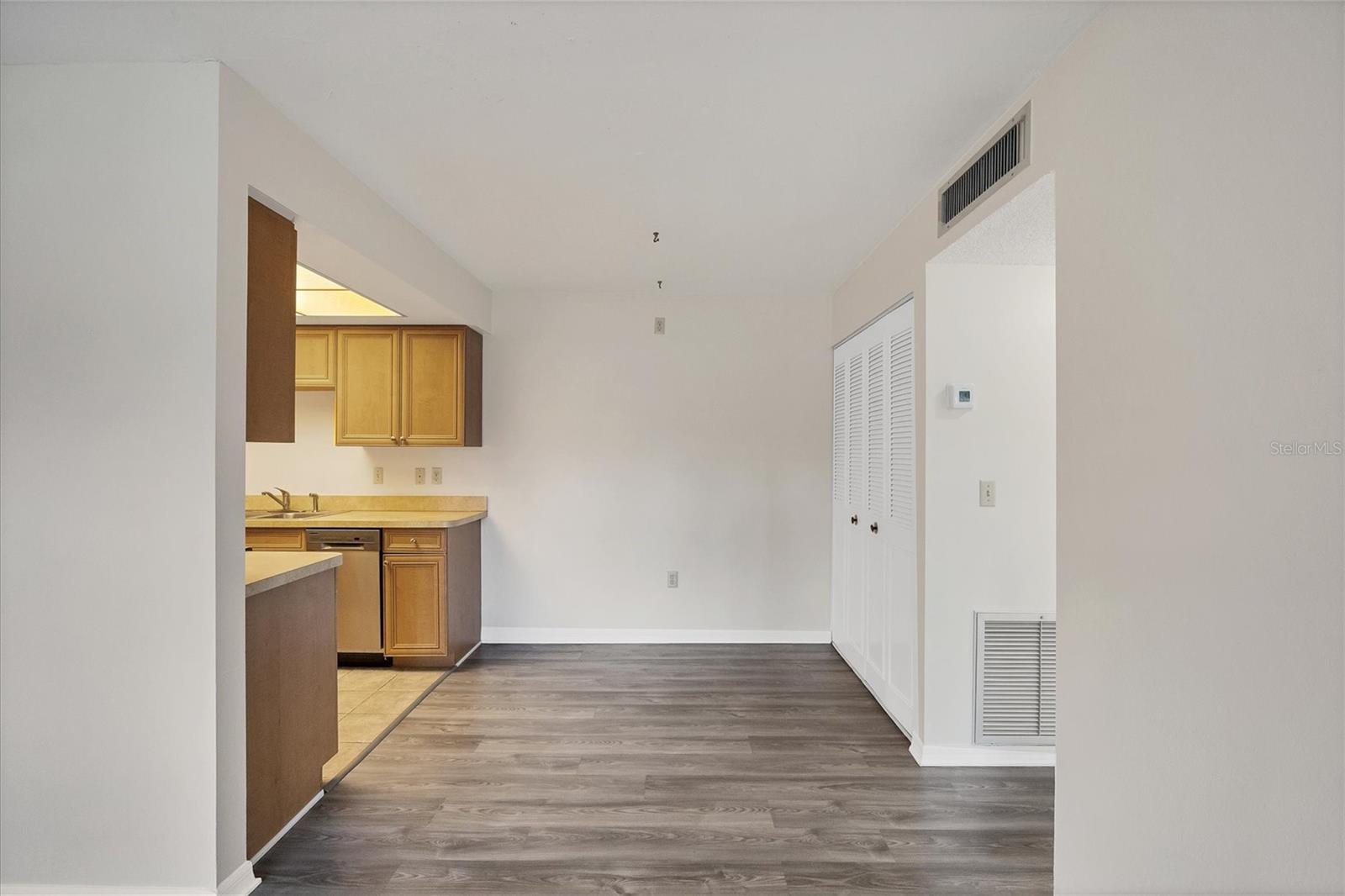 5800 Hollywood Blvd #312 Property Photo 9