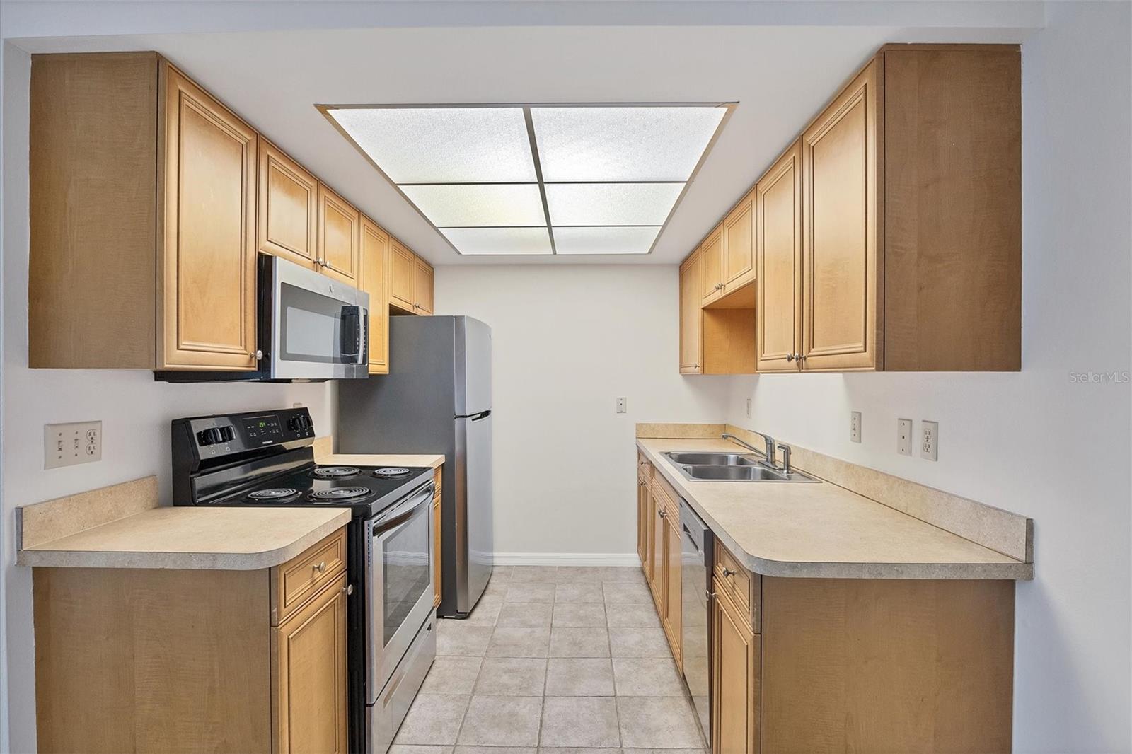 5800 Hollywood Blvd #312 Property Photo 10