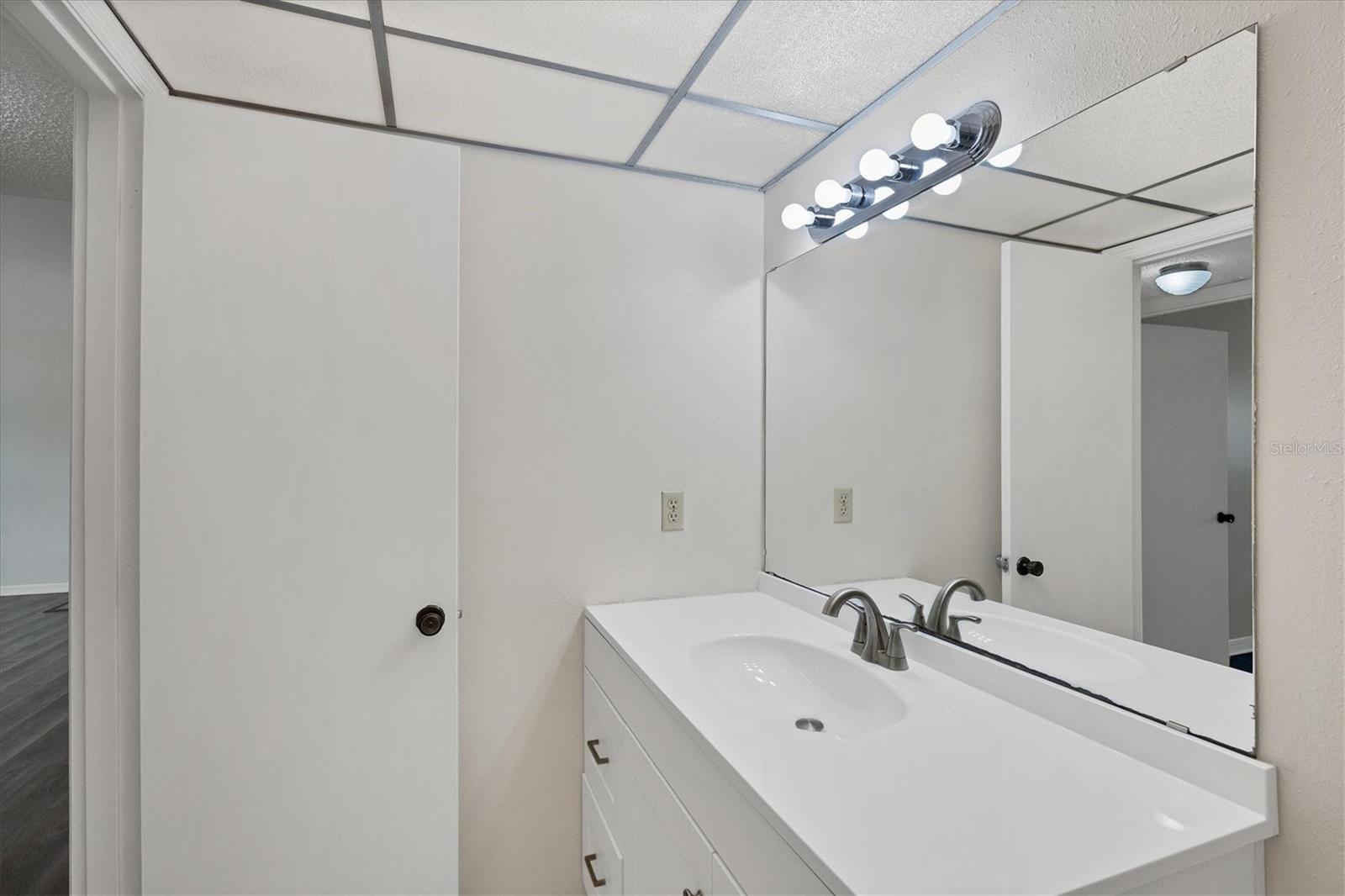 5800 Hollywood Blvd #312 Property Photo 21