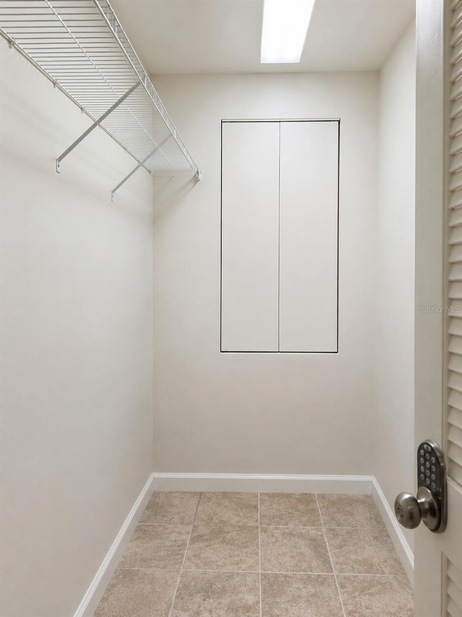 140 50th St Property Photo 22