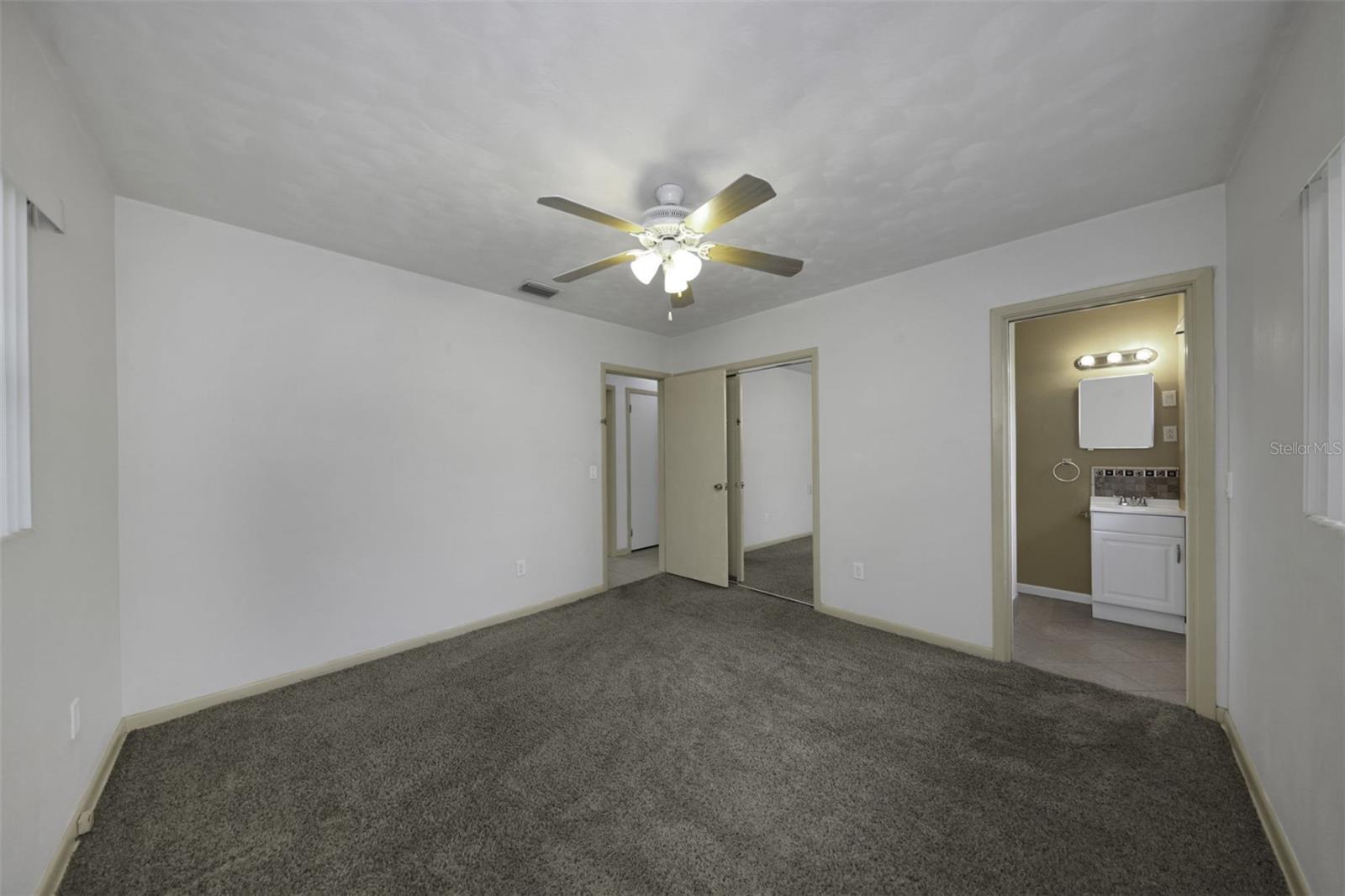 2077 Druid Rd E Property Photo 53