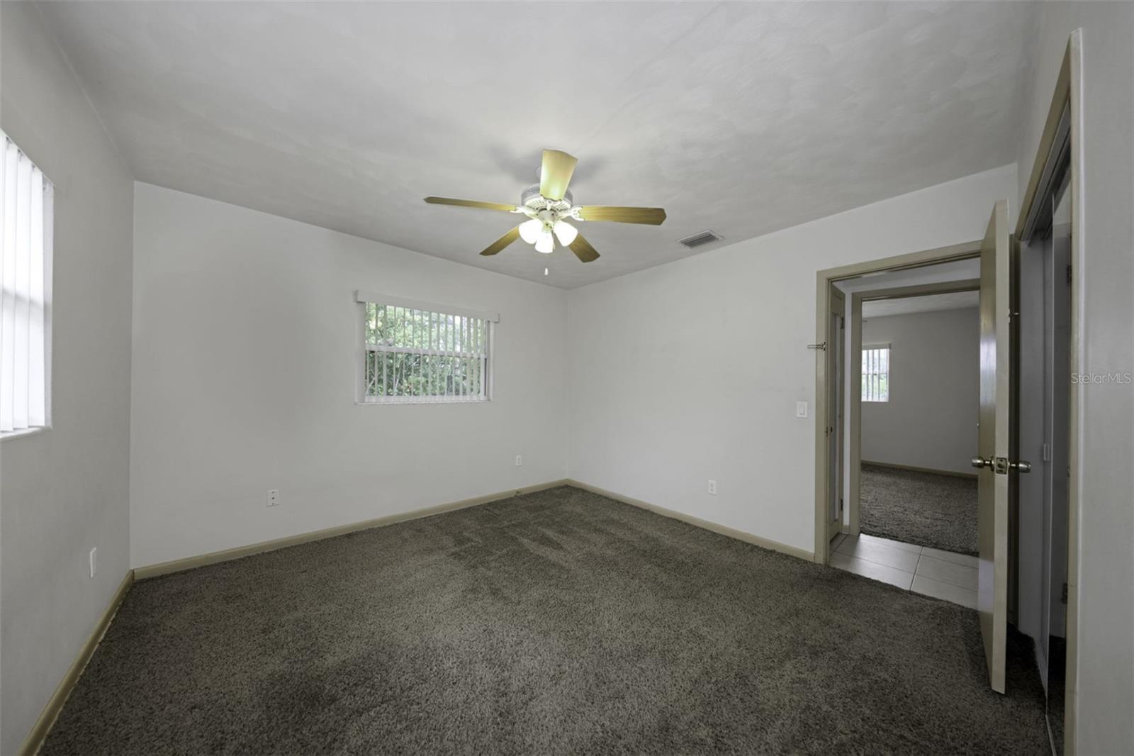 2077 Druid Rd E Property Photo 55