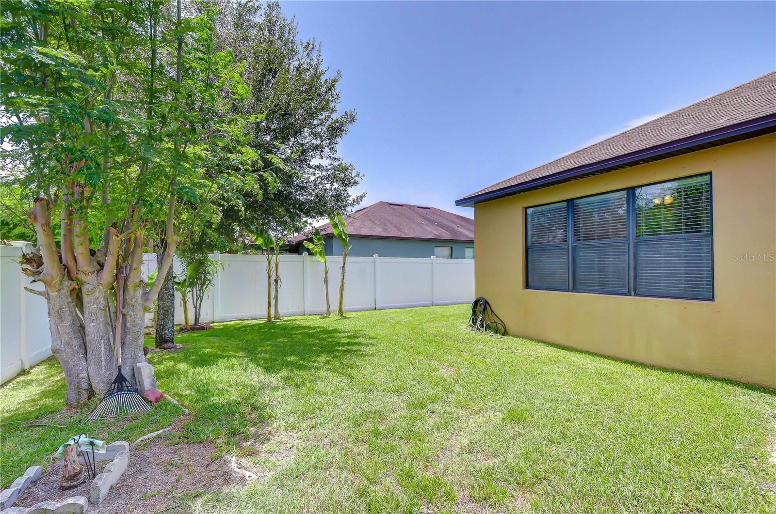 8443 White Poplar Dr Property Photo 7