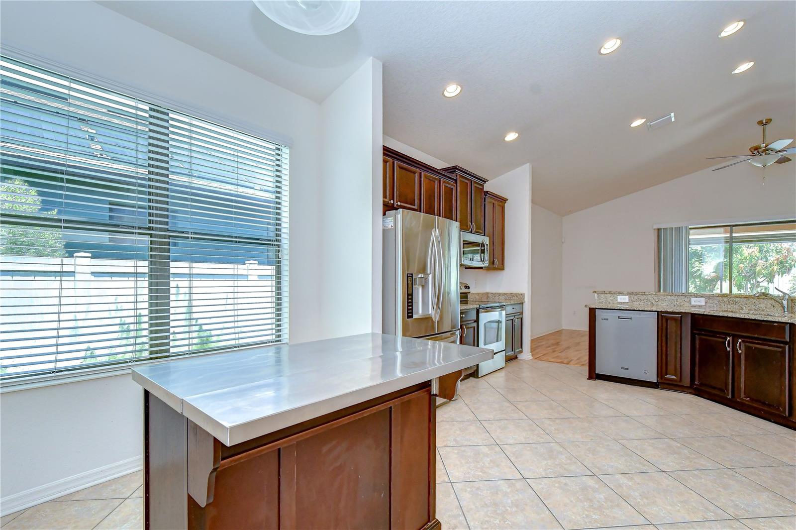 8443 White Poplar Dr Property Photo 30