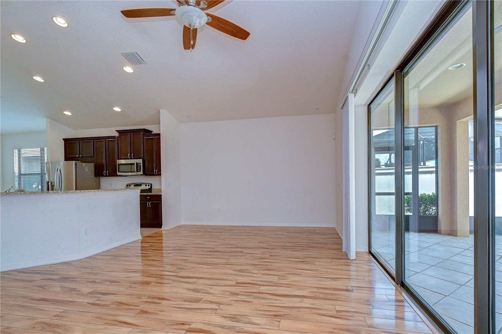 8443 White Poplar Dr Property Photo 41