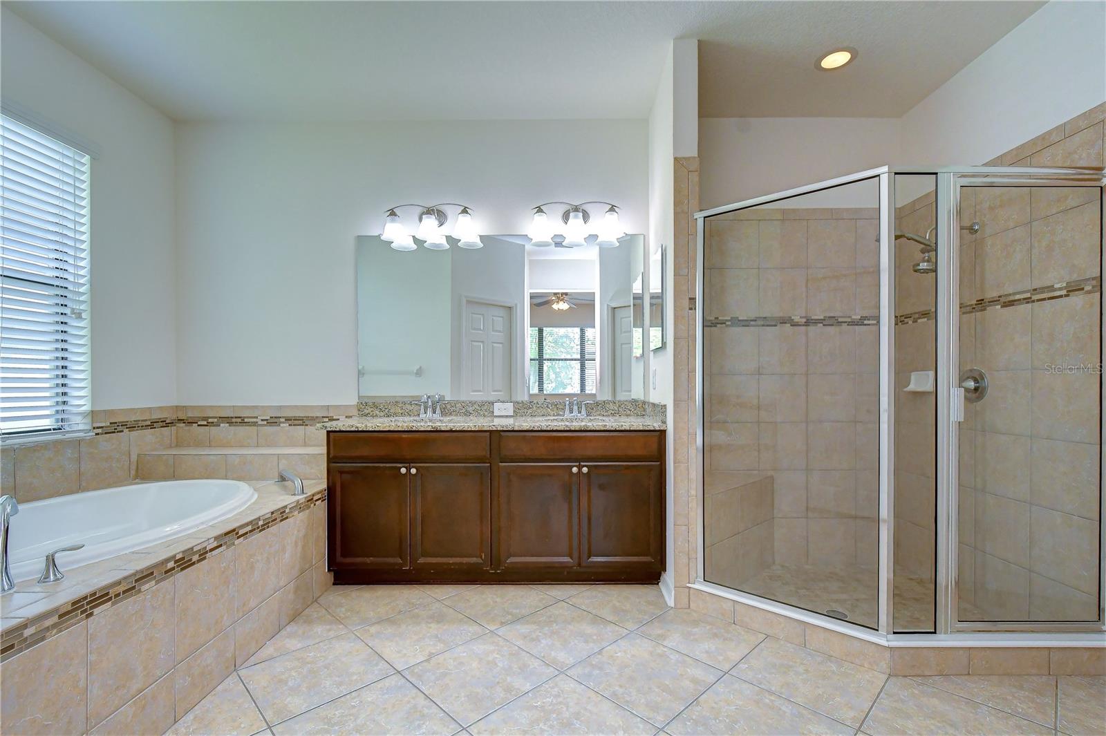 8443 White Poplar Dr Property Photo 46