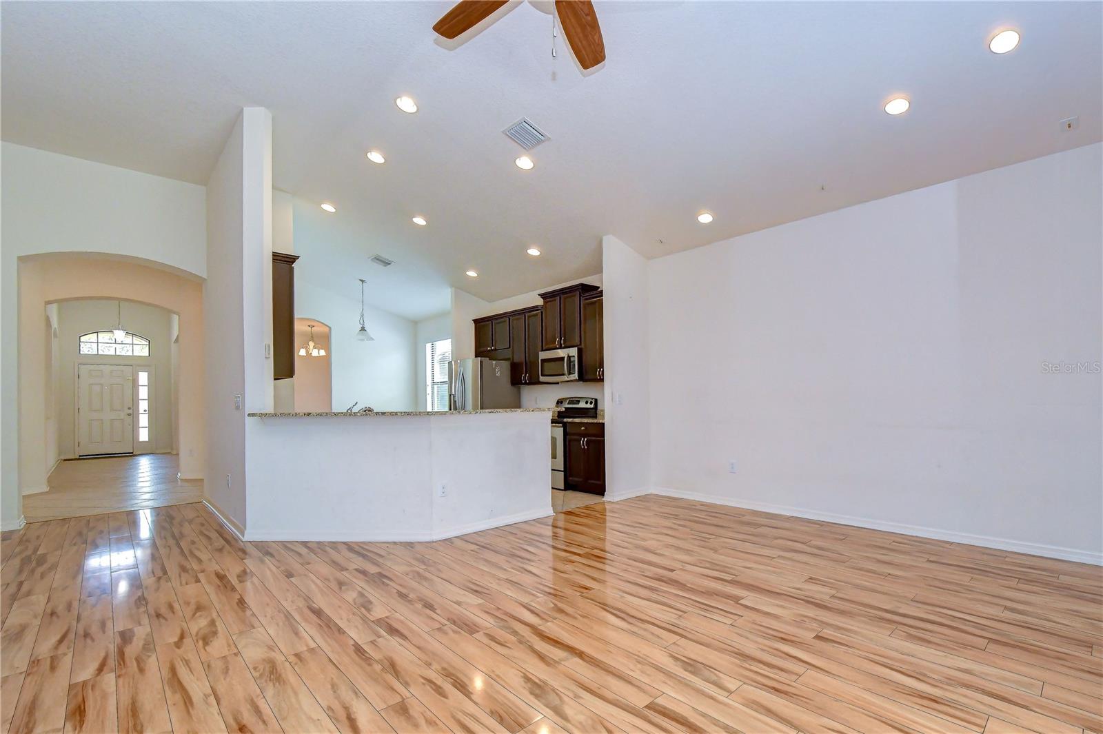 8443 White Poplar Dr Property Photo 49