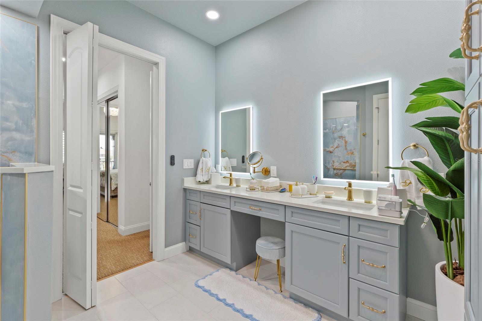 10 Franklin Ct S #63c Property Photo 15
