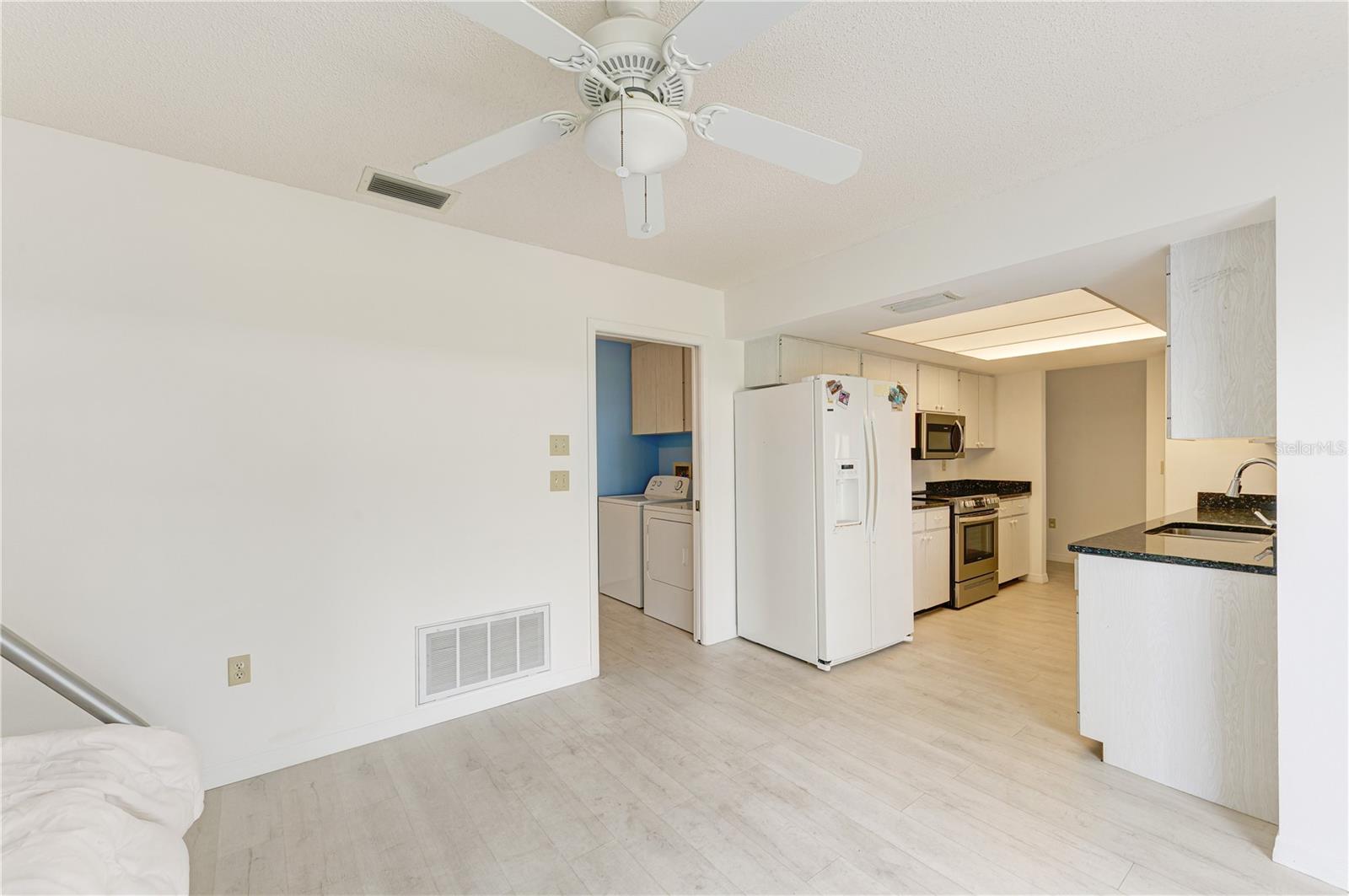 804 67th St W #804 Property Photo 15