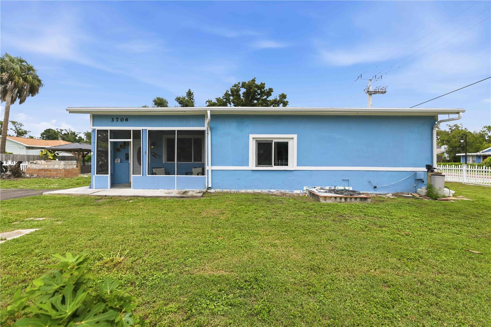3706 Old Bradenton Rd Property Photo 4