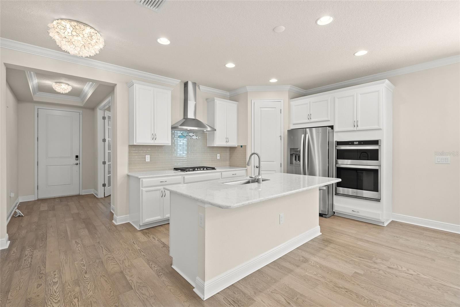 5690 Long Shore Loop Property Photo 5