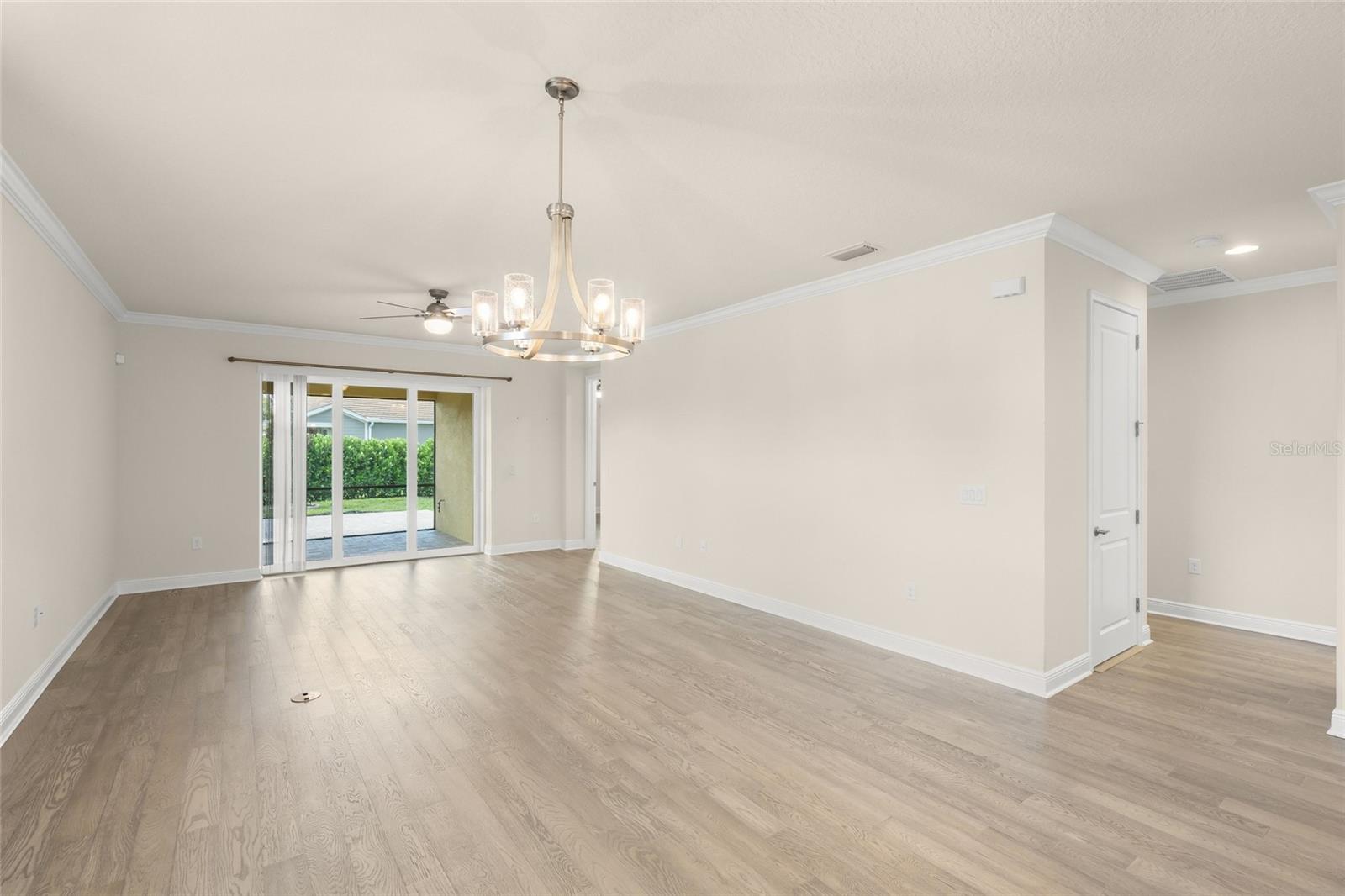 5690 Long Shore Loop Property Photo 8