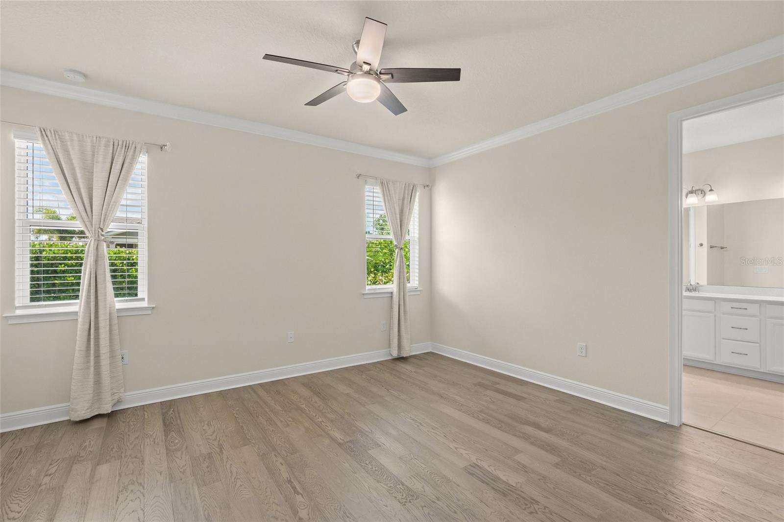 5690 Long Shore Loop Property Photo 13