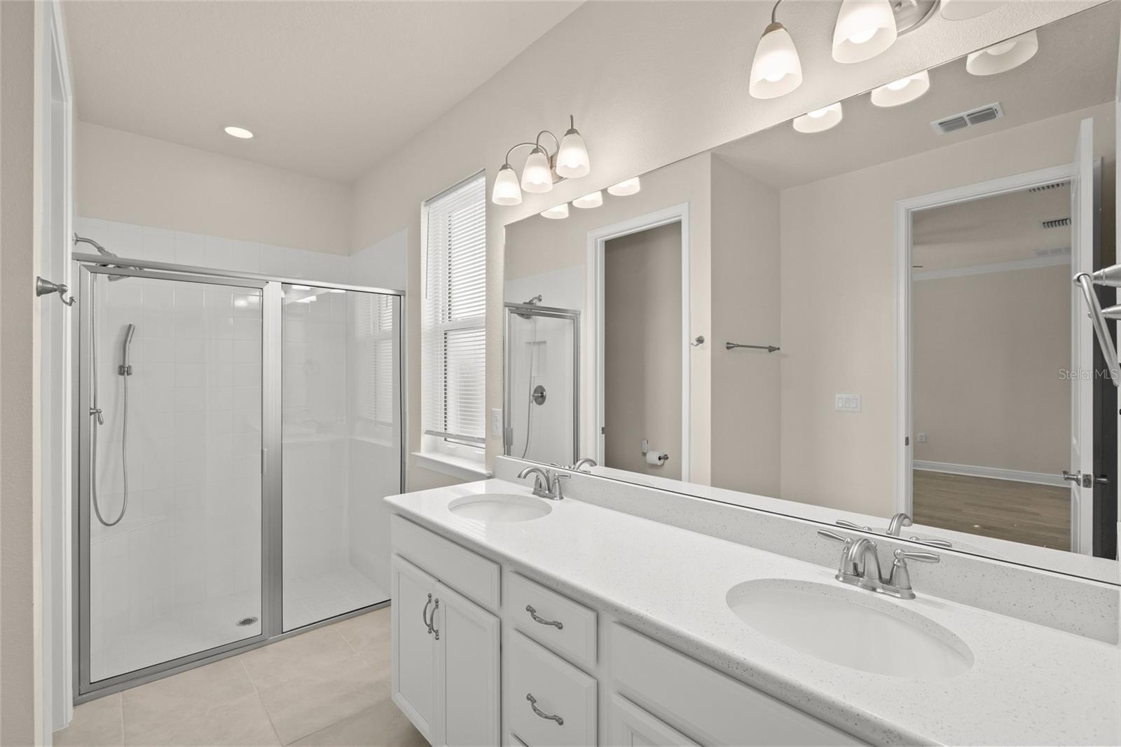5690 Long Shore Loop Property Photo 17