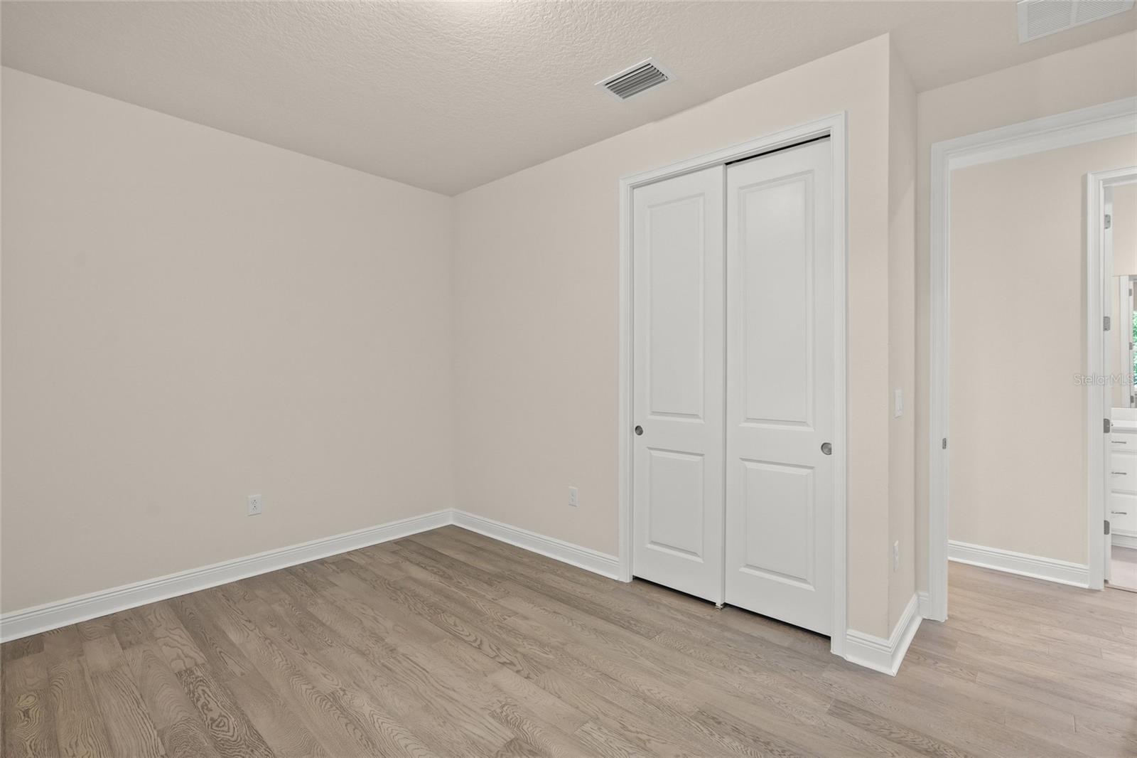 5690 Long Shore Loop Property Photo 26
