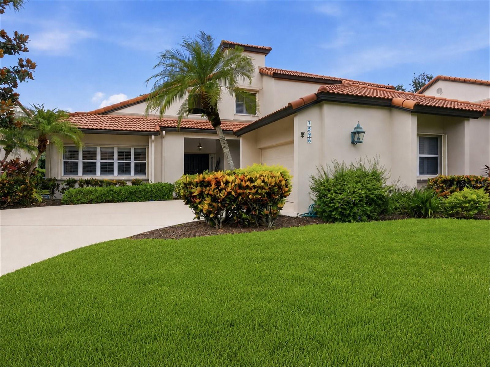 7596 Calle Facil Property Photo 4