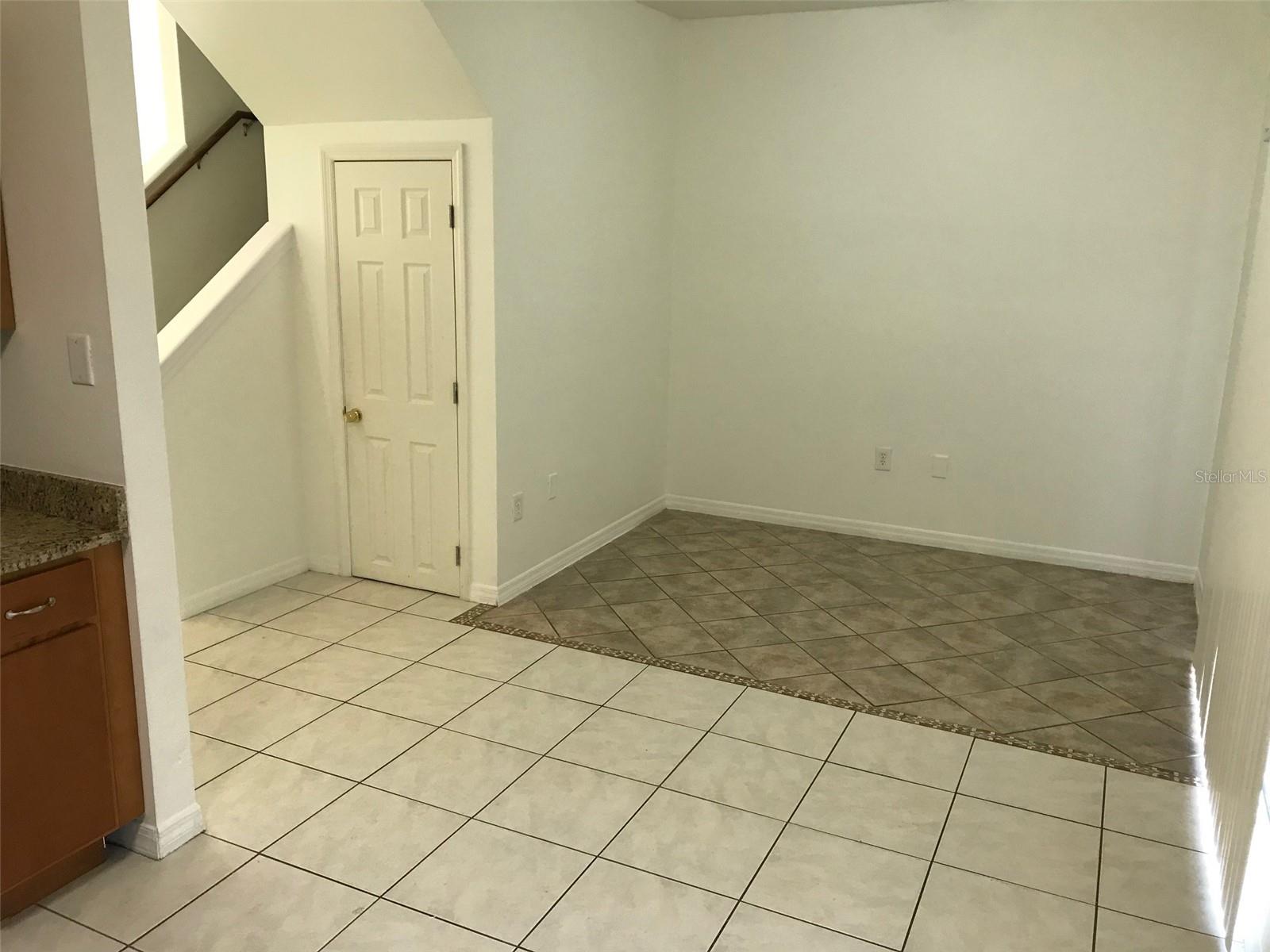 7635 Plantation Cir #7635 Property Photo 5