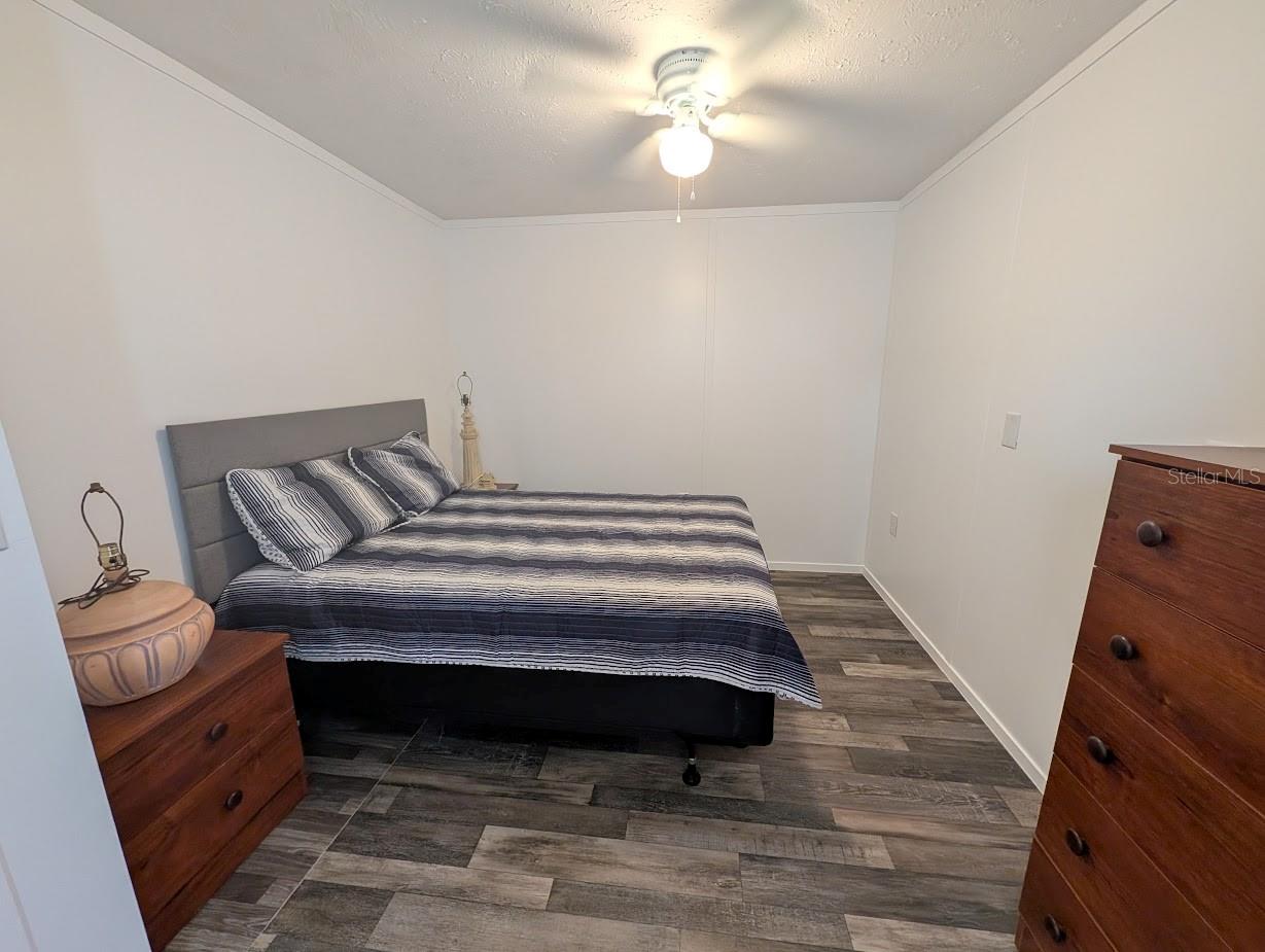 5700 Holiday Park Blvd Property Photo 17