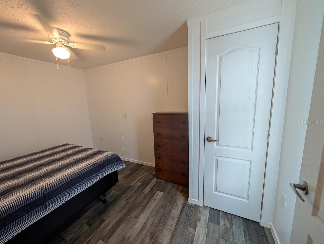 5700 Holiday Park Blvd Property Photo 18