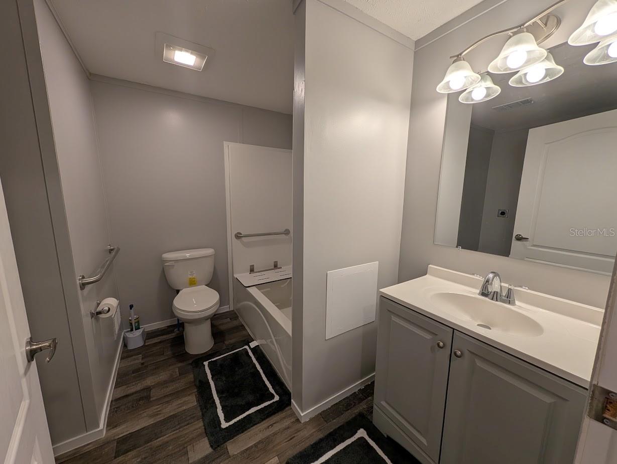5700 Holiday Park Blvd Property Photo 20