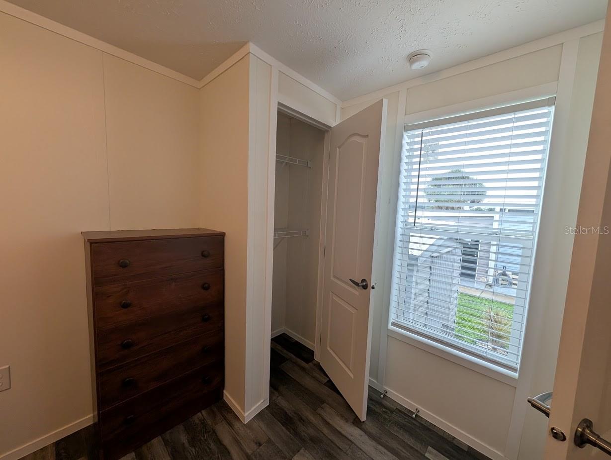 5700 Holiday Park Blvd Property Photo 24
