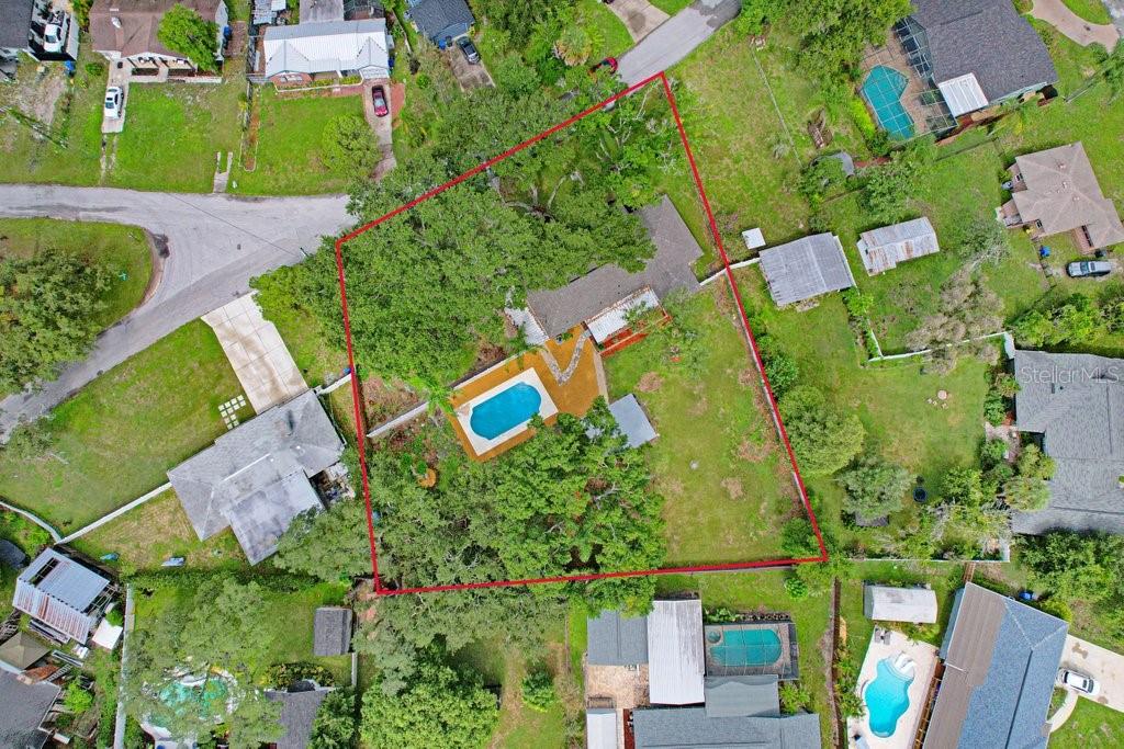 12113 Midlake Dr Property Photo 12