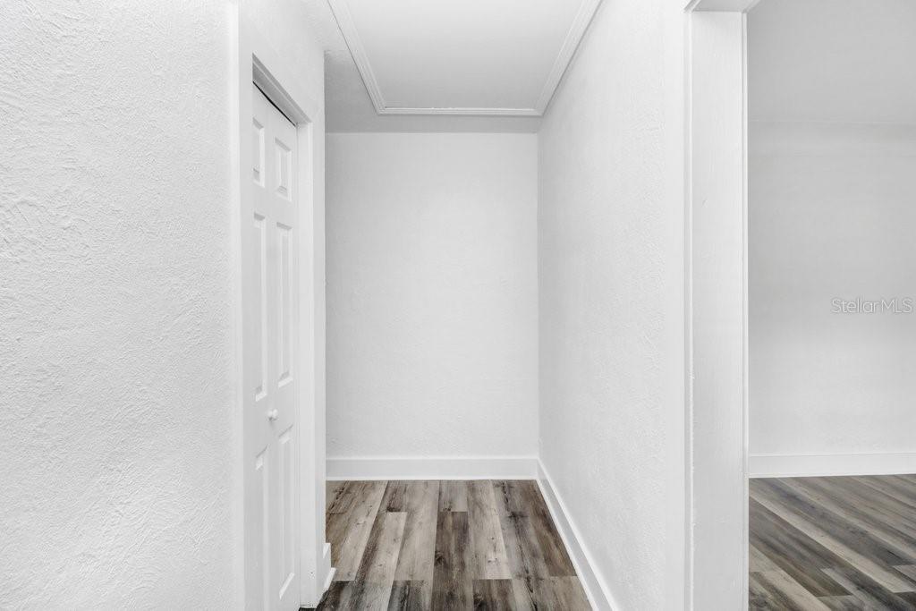12113 Midlake Dr Property Photo 13