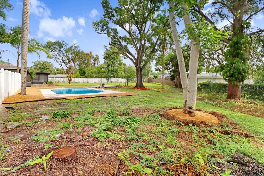 12113 Midlake Dr Property Photo 39
