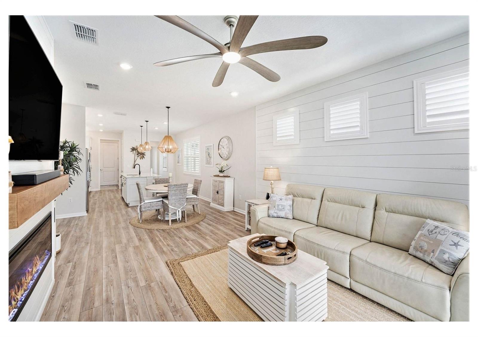 10418 Spring Tide Way Property Photo 5