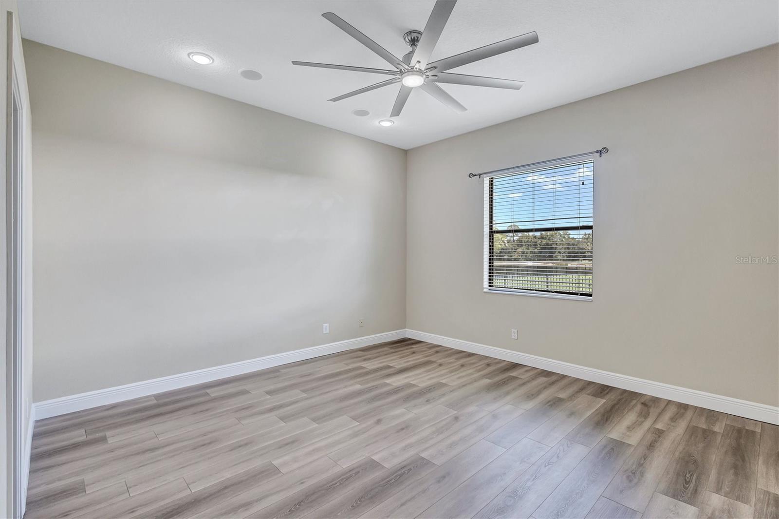 1911 148th Ct E Property Photo 31