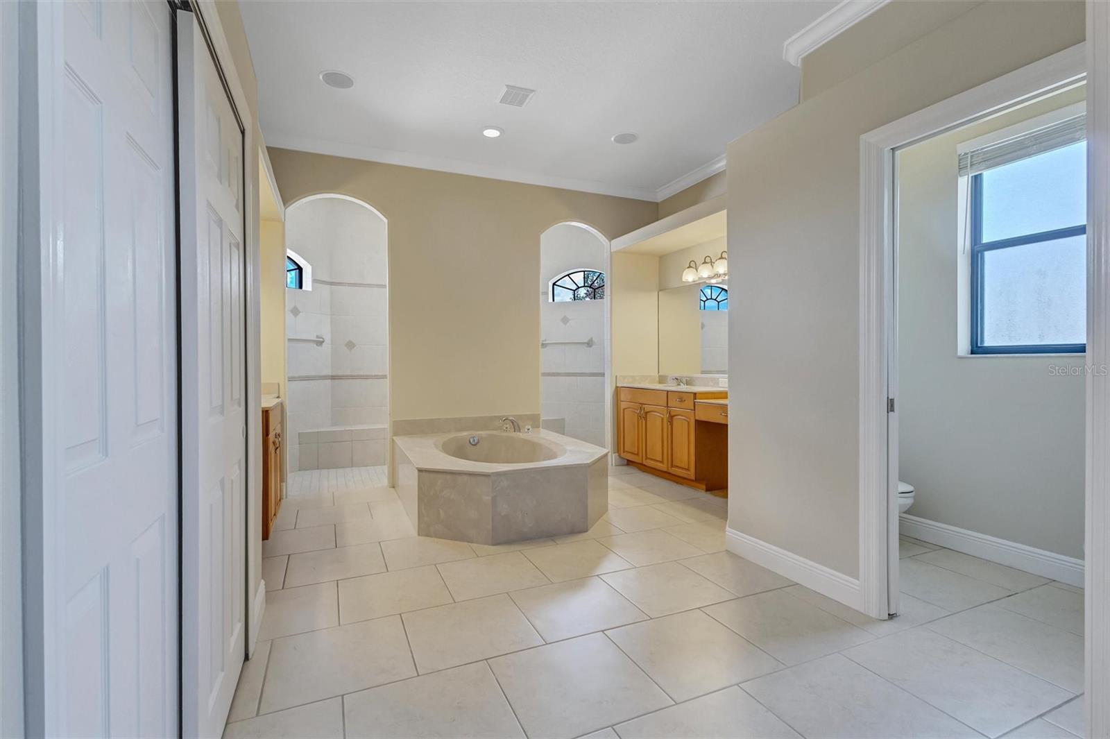1911 148th Ct E Property Photo 37
