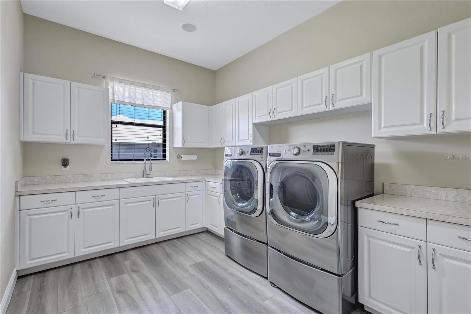 1911 148th Ct E Property Photo 47