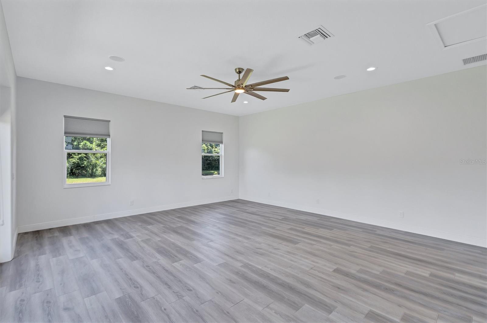 1911 148th Ct E Property Photo 57