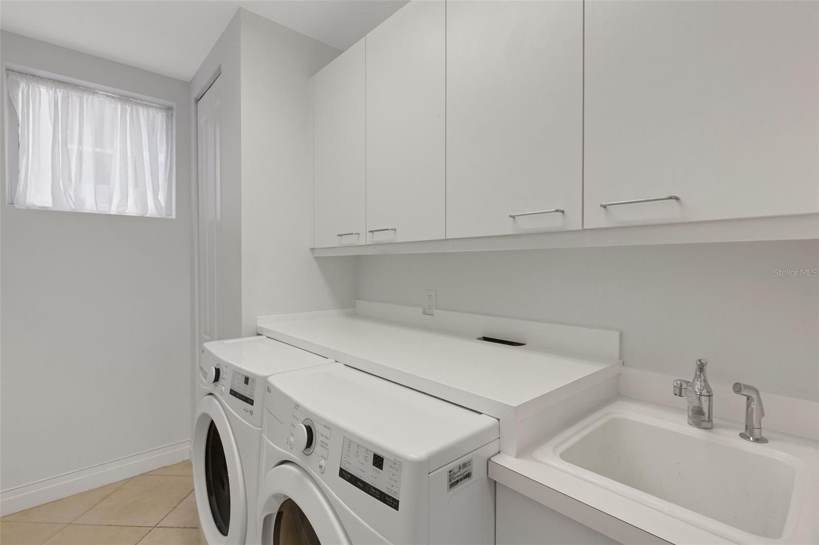 235 Cocoanut Ave #108b Property Photo 14