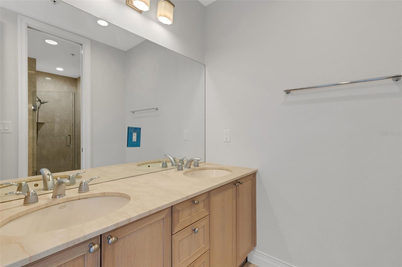 235 Cocoanut Ave #108b Property Photo 21