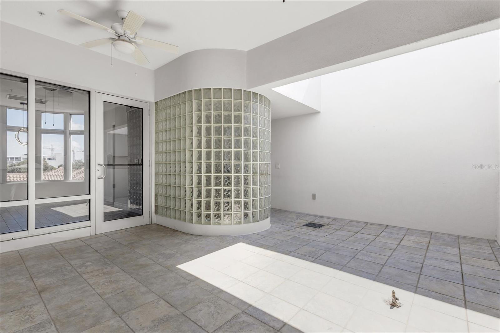 235 Cocoanut Ave #108b Property Photo 33