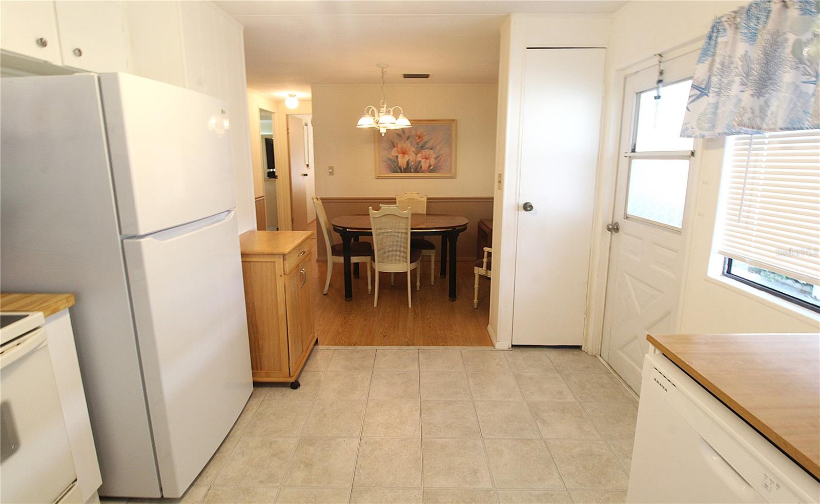 607 Cervina Dr Property Photo 6