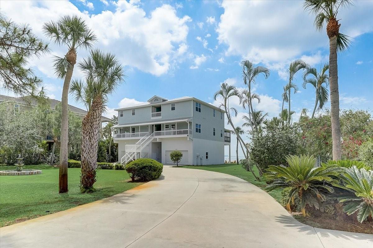 2424 BAY DR #2424/2426 Property Photo 1