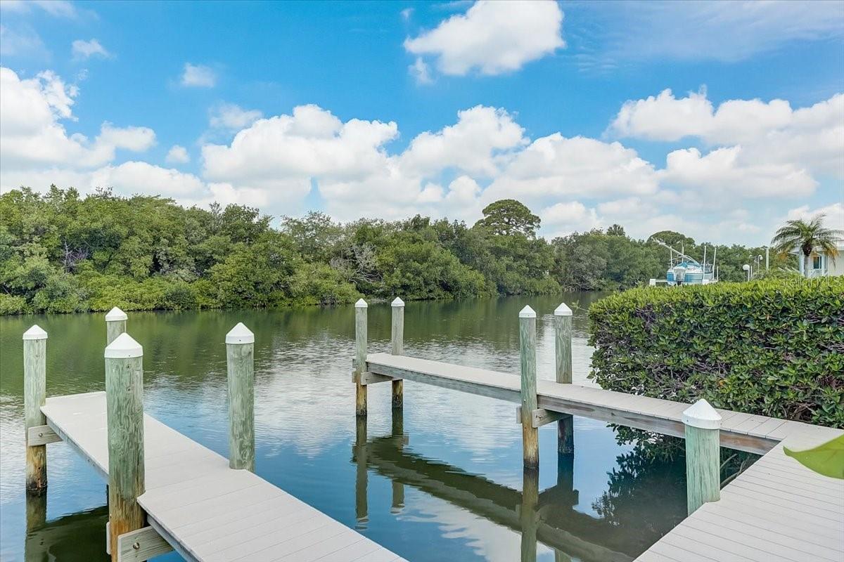 2424 Bay Dr #2424/2426 Property Photo 27