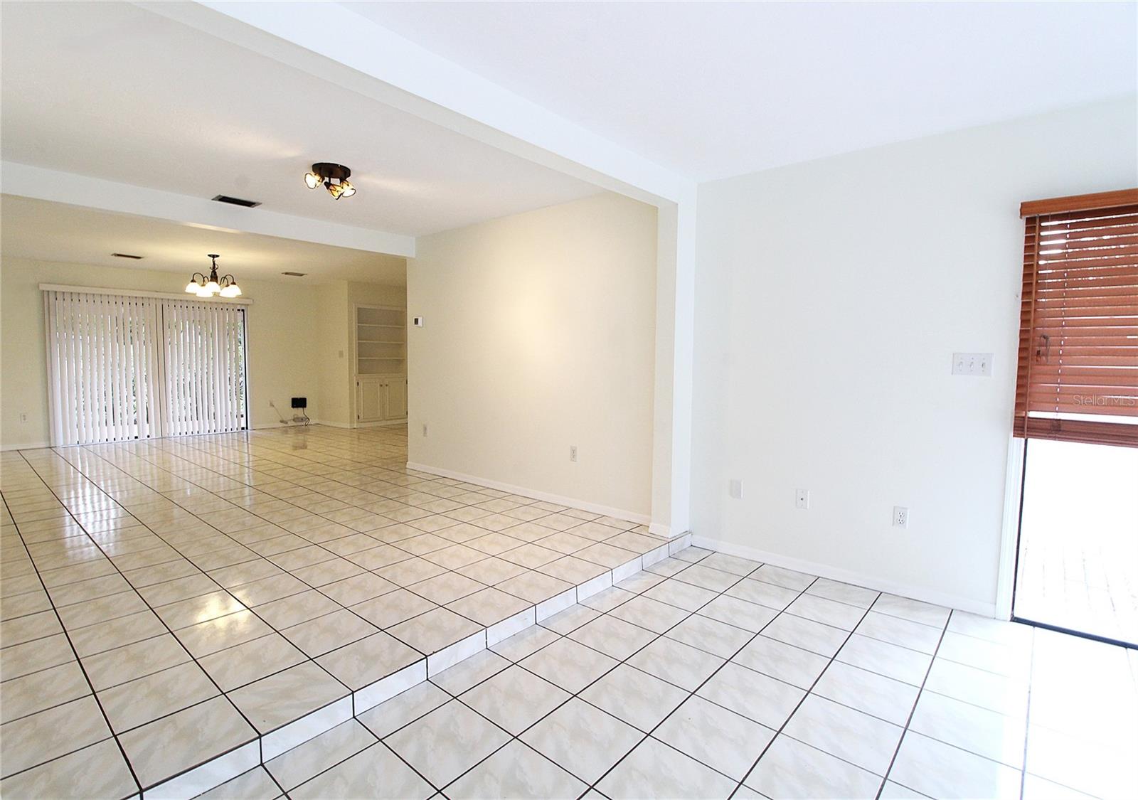 2516 E Milmar Dr Property Photo 6