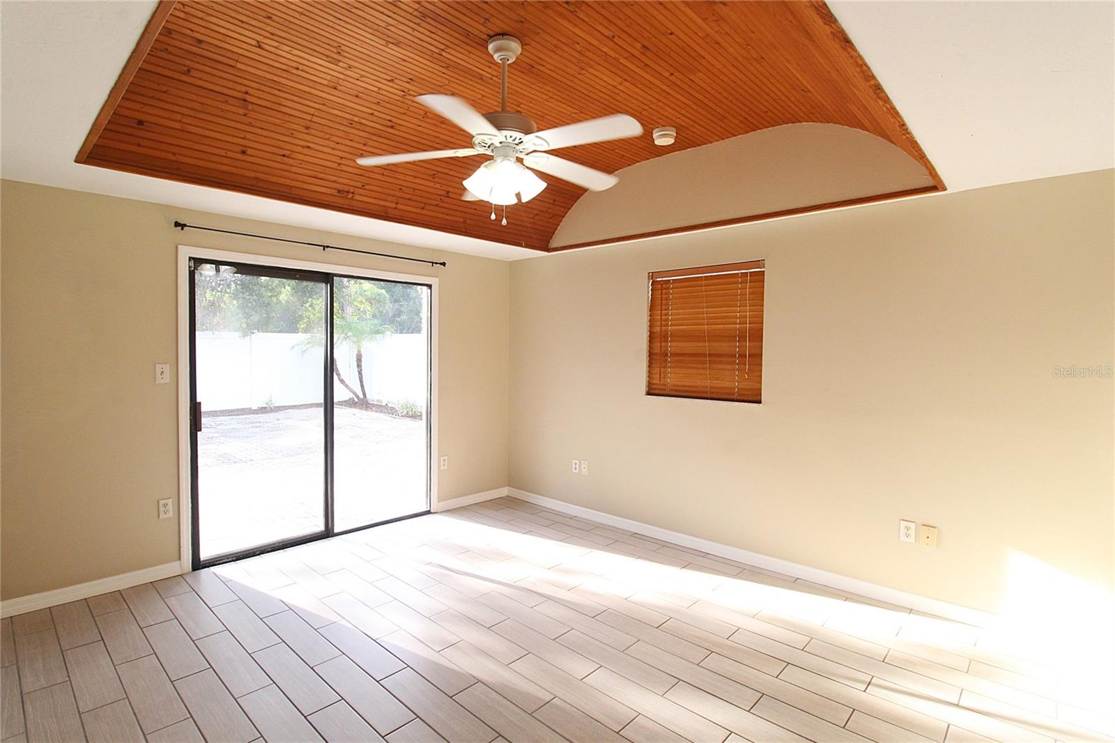 2516 E Milmar Dr Property Photo 12