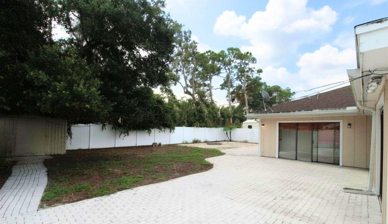 2516 E Milmar Dr Property Photo 23
