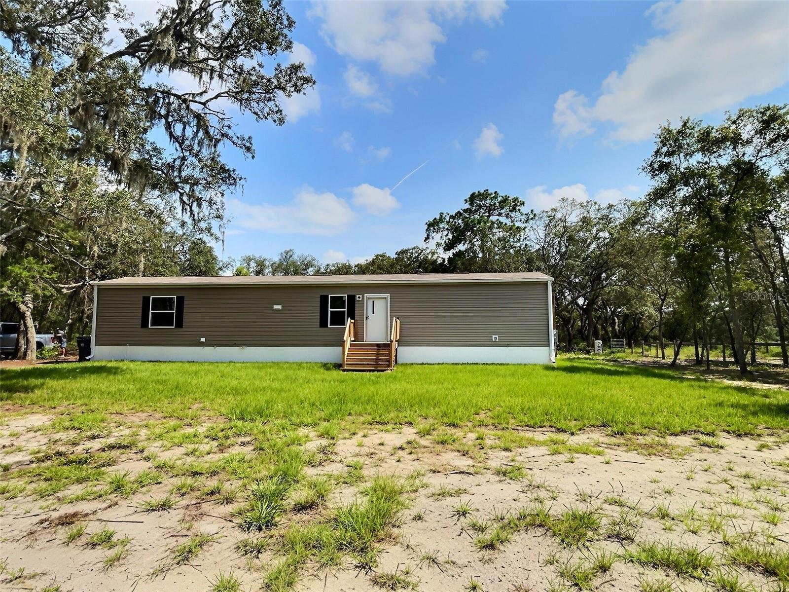 13354 Tyrone St Property Photo 2