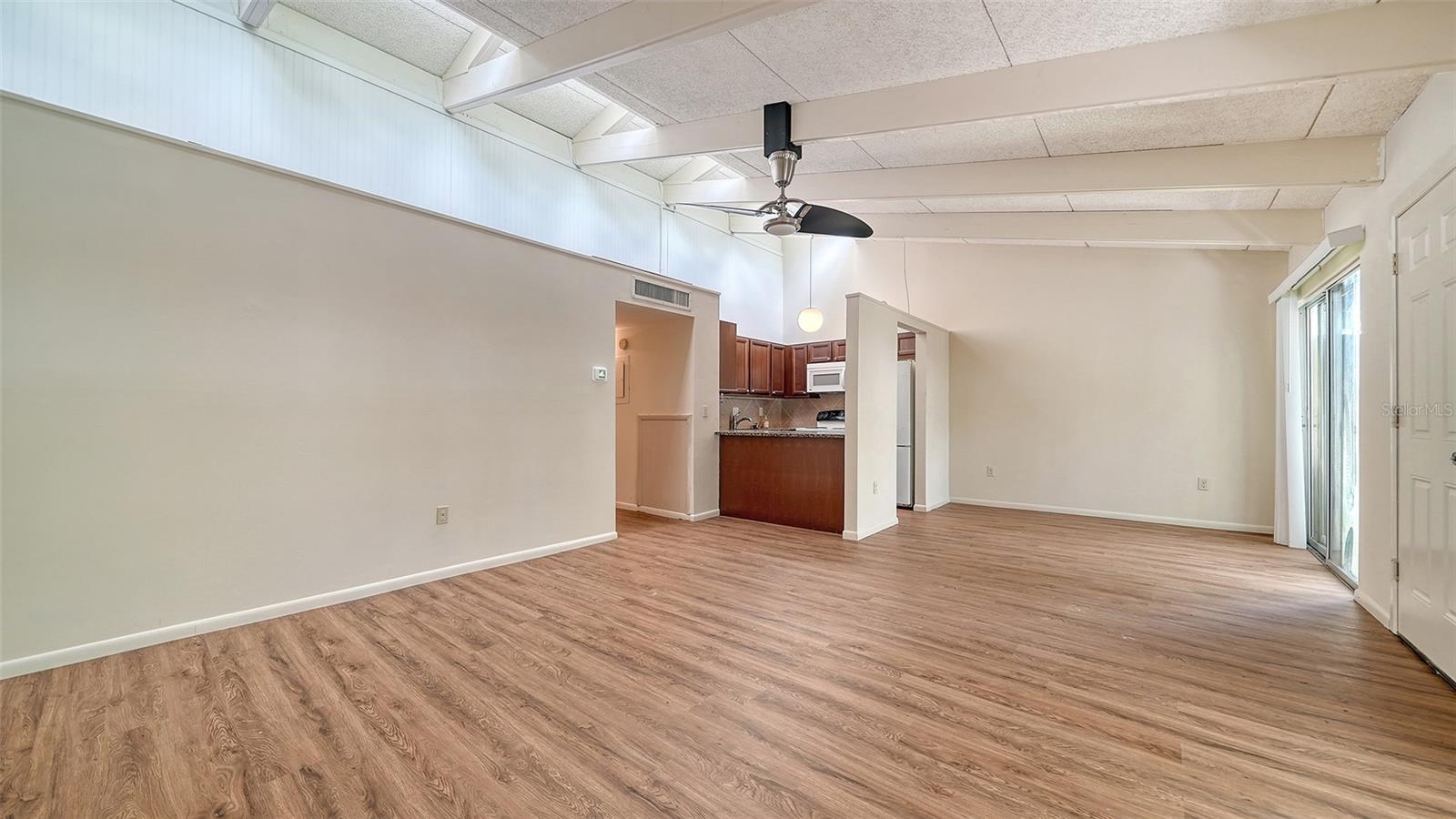 500 N Jefferson Ave #b-5 Property Photo 8