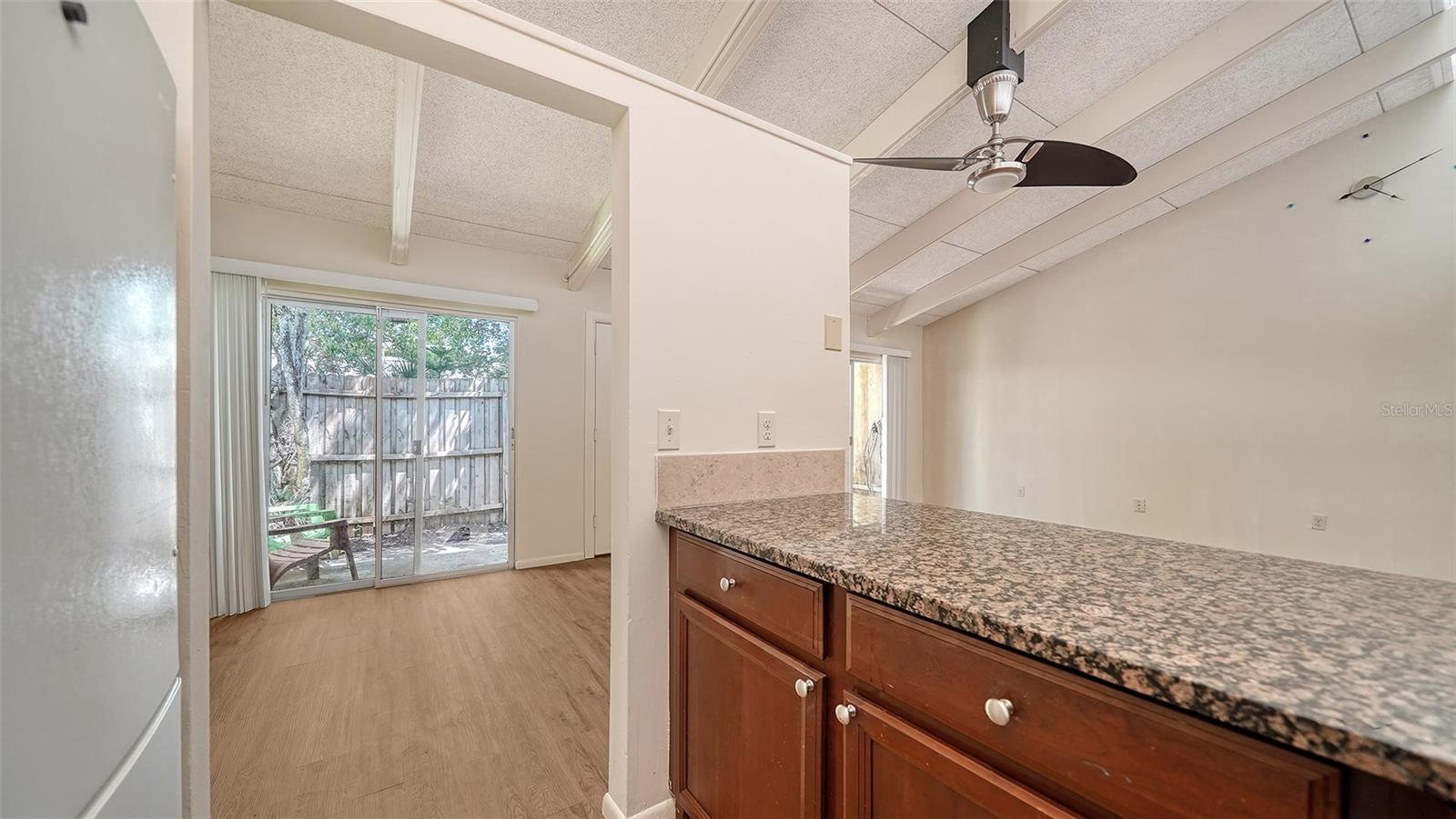 500 N Jefferson Ave #b-5 Property Photo 11